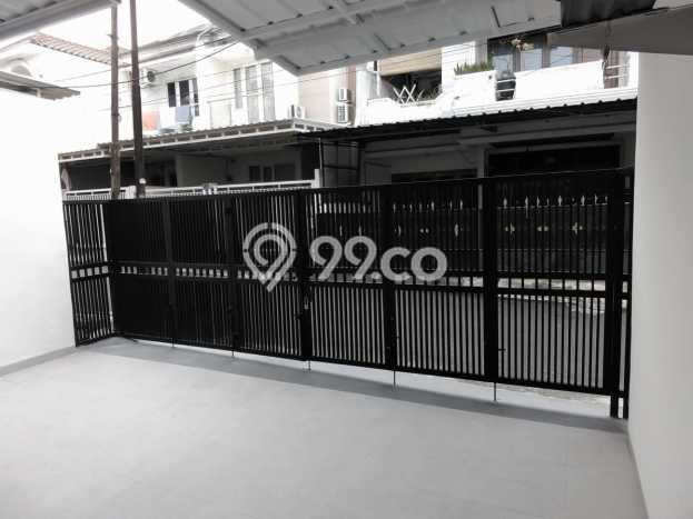 Rumah Modern 3 KT di Pondok Bambu Jakarta Timur Semi Furnished Rumah Modern 3 KT di Pondok Bambu Jakarta Timur Semi Furnished