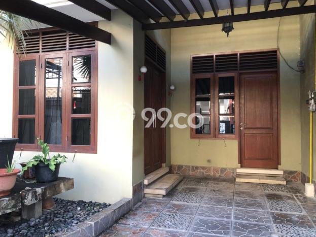 Rumah Luas Asri 3 KT Siap Pakai di Pondok Kelapa Jakarta Timur Rumah Luas Asri 3 KT Siap Pakai di Pondok Kelapa Jakarta Timur