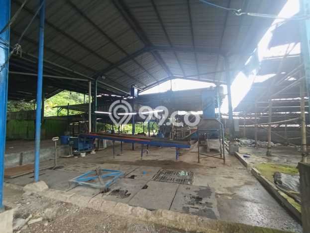 Unit Pabrik Dijual di Cimahi Selatan Cimahi Luas Bangunan 300m2 Unit Pabrik Dijual di Cimahi Selatan Cimahi Luas Bangunan 300m2