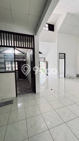 Rumah Minimalis 5 KT LT 216m2 di Kemang Pratama Rumah Minimalis 5 KT LT 216m2 di Kemang Pratama