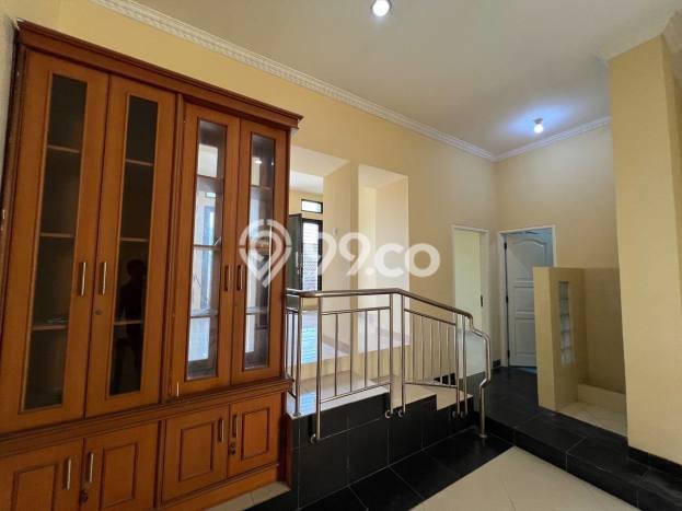 Rumah Modern Cantik 5 KT Bisa Langsung Pindah di Bekasi Timur Rumah Modern Cantik 5 KT Bisa Langsung Pindah di Bekasi Timur