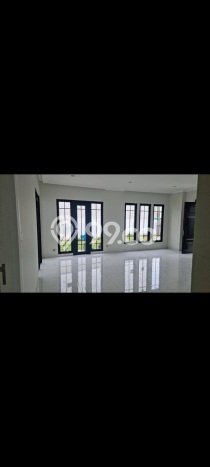 Ready to Use! Luxury House LT 180m2 Desain Modern di Harapan Indah Ready to Use! Luxury House LT 180m2 Desain Modern di Harapan Indah