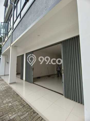 Unit Ruko Dijual di Karawaci Tangerang Luas Tanah 192m2, Luas Bangunan 243m2 Unit Ruko Dijual di Karawaci Tangerang Luas Tanah 192m2, Luas Bangunan 243m2