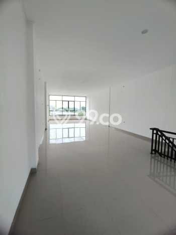 Unit Ruko Dijual di Karawaci Tangerang Luas Tanah 192m2, Luas Bangunan 243m2 Unit Ruko Dijual di Karawaci Tangerang Luas Tanah 192m2, Luas Bangunan 243m2