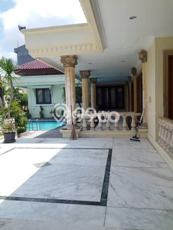 INVESTASI CERDAS! Rumah Exclusive Wonocolo, Surabaya, LT 1410m2m² LB 722m2m² INVESTASI CERDAS! Rumah Exclusive Wonocolo, Surabaya, LT 1410m2m² LB 722m2m²