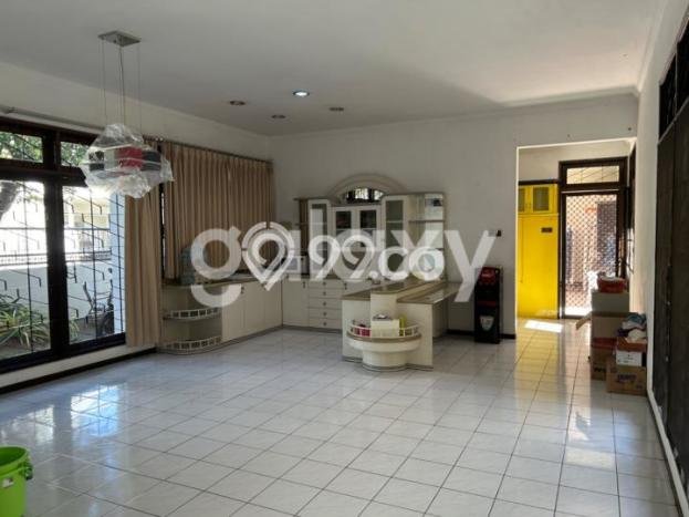 Rumah Asri dengan Luas Bangunan 500m2m² di Lokasi Mulyorejo, Surabaya Rumah Asri dengan Luas Bangunan 500m2m² di Lokasi Mulyorejo, Surabaya