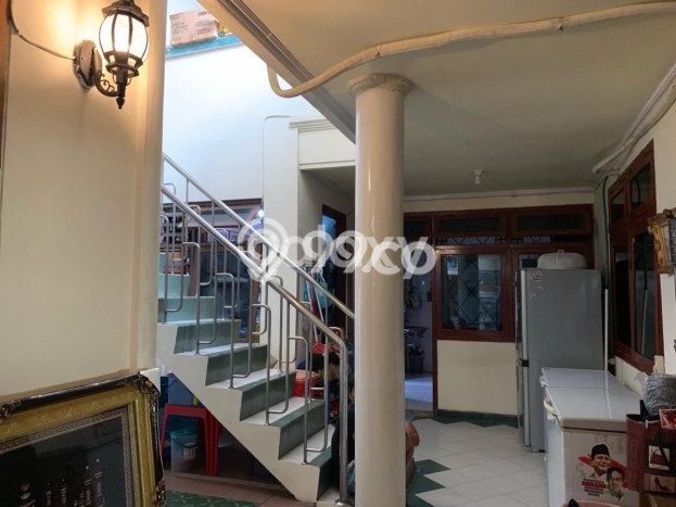 Rumah LB 600m2m² Dekat dengan Fasilitas Umum, Surabaya - Lokasi Strategis Rumah LB 600m2m² Dekat dengan Fasilitas Umum, Surabaya - Lokasi Strategis