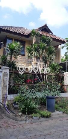 Dijual Rumah Premium dengan Fasilitas Sekitar Komplit di Dukuh Pakis, Surabaya Dijual Rumah Premium dengan Fasilitas Sekitar Komplit di Dukuh Pakis, Surabaya