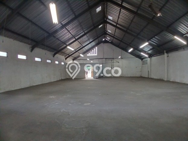 Unit Ruko Dijual di Bandung LT 2100m2 & LB 1900m2 Unit Ruko Dijual di Bandung LT 2100m2 & LB 1900m2