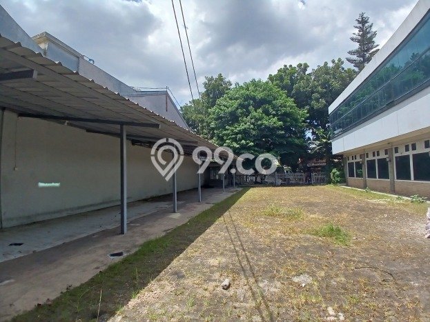 Unit Ruko Dijual di Bandung LT 2100m2 & LB 1900m2 Unit Ruko Dijual di Bandung LT 2100m2 & LB 1900m2