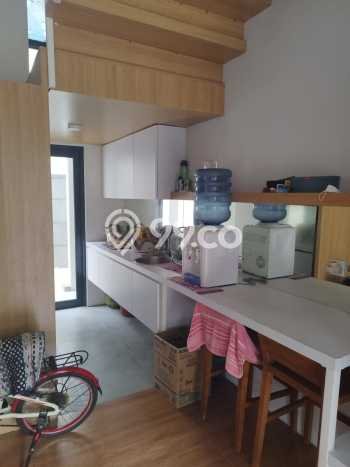 Rumah Luas Asri 2 KT Siap Pakai di BSD Tangerang Rumah Luas Asri 2 KT Siap Pakai di BSD Tangerang