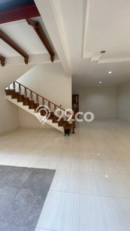 Siap Huni Rumah Mewah 0 Kamar di Kebon Jeruk Dekat ke Mana Pun Siap Huni Rumah Mewah 0 Kamar di Kebon Jeruk Dekat ke Mana Pun