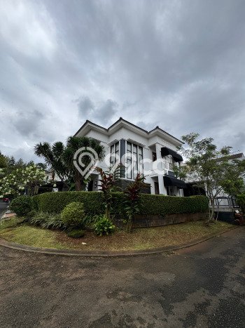 Disewakan! Rumah 2 Kamar Tidur &
2 Kamar Mandi di BSD, Tangerang Disewakan! Rumah 2 Kamar Tidur &
2 Kamar Mandi di BSD, Tangerang