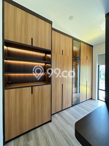 Jual Rumah Luas Megah Dengan View Cantik di Alam Sutera, Tangerang Jual Rumah Luas Megah Dengan View Cantik di Alam Sutera, Tangerang