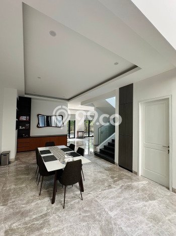 Jual Rumah Luas Megah Dengan View Cantik di Alam Sutera, Tangerang Jual Rumah Luas Megah Dengan View Cantik di Alam Sutera, Tangerang