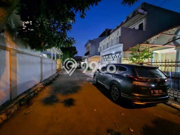 Jual Rumah Luas Megah Dengan View Cantik di Metro Permata, Tangerang Jual Rumah Luas Megah Dengan View Cantik di Metro Permata, Tangerang