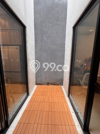 Disewakan! Rumah 2 Kamar Tidur &
2 Kamar Mandi di BSD, Tangerang Disewakan! Rumah 2 Kamar Tidur &
2 Kamar Mandi di BSD, Tangerang