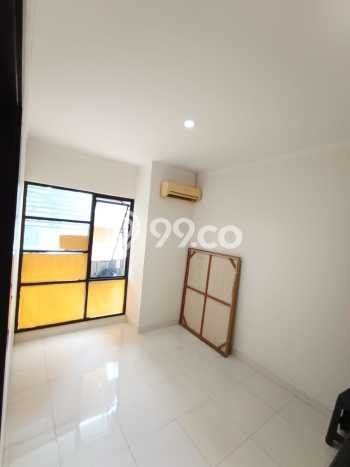 Jual Rumah Mewah Elegan Dengan View Eksklusif di Bintaro, Tangerang Selatan Jual Rumah Mewah Elegan Dengan View Eksklusif di Bintaro, Tangerang Selatan