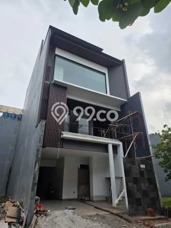 Hunian Elit LB 460m2 Siap Pakai Desain Elegan di Permata Buana, Jakarta Barat Hunian Elit LB 460m2 Siap Pakai Desain Elegan di Permata Buana, Jakarta Barat
