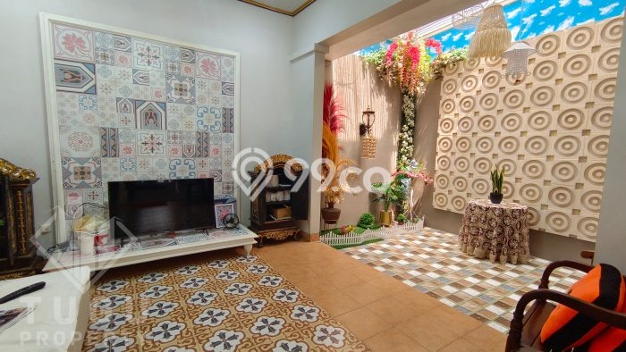 Rumah kawasan Ngaglik, 2 KM, Pemandangan Indah, Luas 160m2m² Bangunan 300m2m² Rumah kawasan Ngaglik, 2 KM, Pemandangan Indah, Luas 160m2m² Bangunan 300m2m²