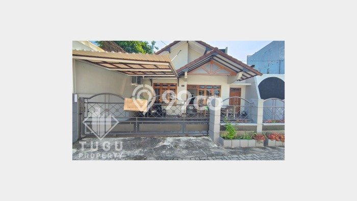FEATURED! Rumah Asri di Tegalrejo, LT 182m2m² Bangunan 182m2m² FEATURED! Rumah Asri di Tegalrejo, LT 182m2m² Bangunan 182m2m²