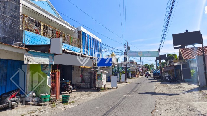 Komersial Komersial Dijual di Banguntapan Bantul LT 129m2 & LB 220m2 Komersial Komersial Dijual di Banguntapan Bantul LT 129m2 & LB 220m2