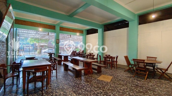 AREA PREMIUM! Komersial Disewakan di Sewon, Luas 300m2m², Jalan Strategis AREA PREMIUM! Komersial Disewakan di Sewon, Luas 300m2m², Jalan Strategis