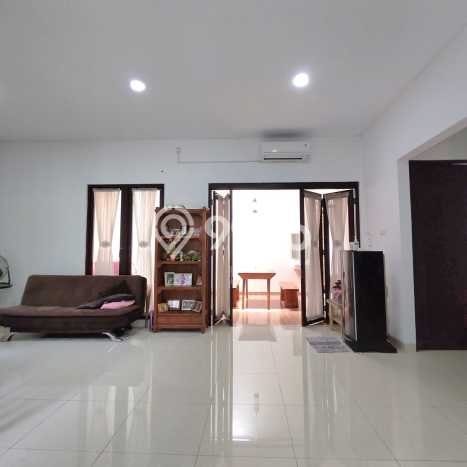Rumah Luxury Modern Tanpa Renovasi di Harapan Indah Bekasi Rumah Luxury Modern Tanpa Renovasi di Harapan Indah Bekasi