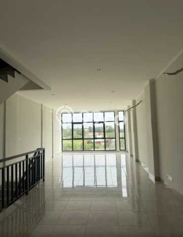 FOR RENT! Ruko di Summarecon Bekasi Cocok untuk Bisnis 189m2 FOR RENT! Ruko di Summarecon Bekasi Cocok untuk Bisnis 189m2