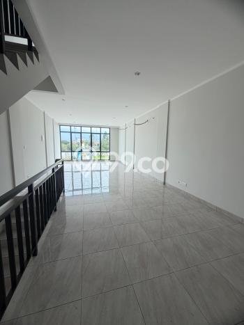 FOR RENT! Ruko di Summarecon Bekasi Cocok untuk Bisnis 189m2 FOR RENT! Ruko di Summarecon Bekasi Cocok untuk Bisnis 189m2