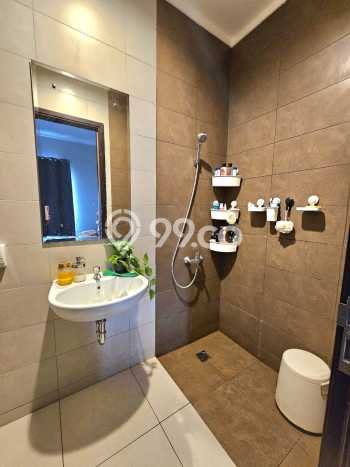 Dijual Rumah Modern 5 KT di Summarecon Crown Gading, Bekasi Dijual Rumah Modern 5 KT di Summarecon Crown Gading, Bekasi