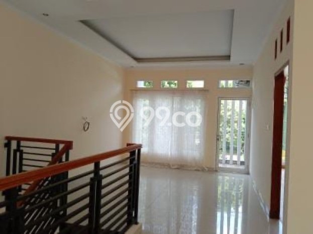 For Sale Hunian Rumah Terawat 4 Kamar di Bintara, Bekasi For Sale Hunian Rumah Terawat 4 Kamar di Bintara, Bekasi
