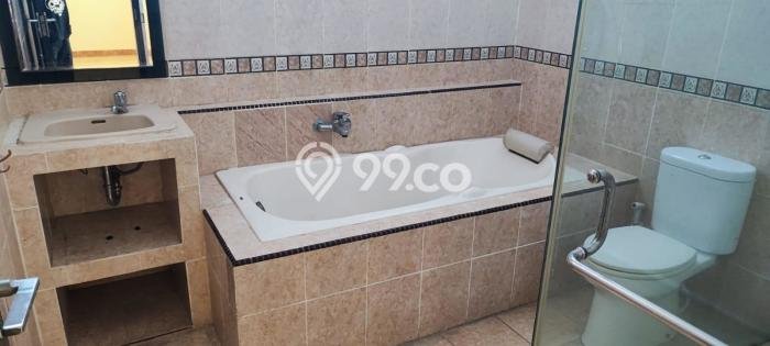 Siap Huni Hunian Elit 7 Kamar di Kelapa Gading Dekat ke Mana Saja Siap Huni Hunian Elit 7 Kamar di Kelapa Gading Dekat ke Mana Saja