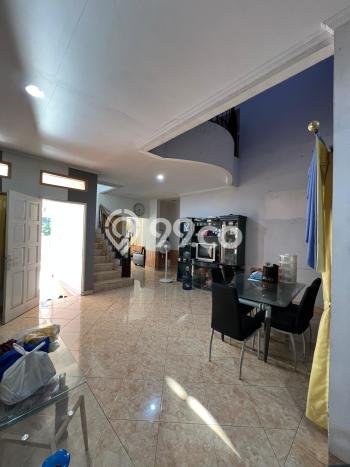 For Sale! Premium House LT 162m2 Desain Elegan di Kemang Pratama For Sale! Premium House LT 162m2 Desain Elegan di Kemang Pratama