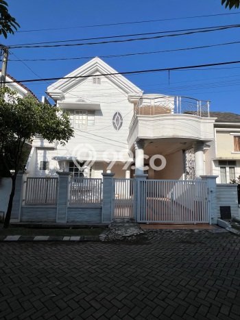For Sale! Premium House LT 162m2 Desain Elegan di Kemang Pratama For Sale! Premium House LT 162m2 Desain Elegan di Kemang Pratama