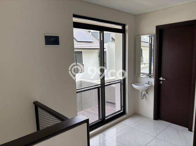 Disewakan! Rumah 3 Kamar Tidur &
2 Kamar Mandi di Kota Baru Parahyangan, Bandung Disewakan! Rumah 3 Kamar Tidur &
2 Kamar Mandi di Kota Baru Parahyangan, Bandung