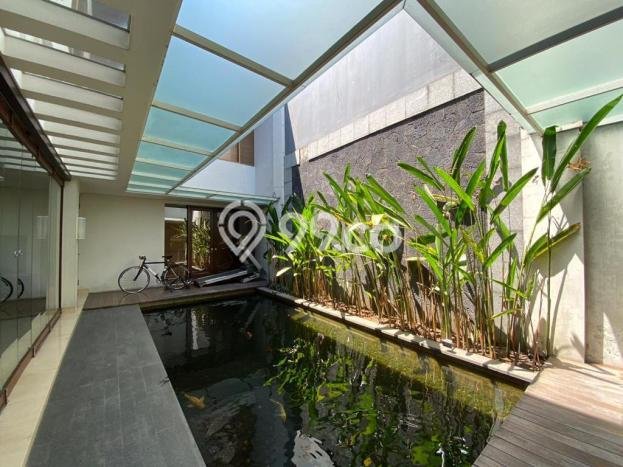 Rumah Elit Modern Siap Huni di Singgasana Bandung Rumah Elit Modern Siap Huni di Singgasana Bandung