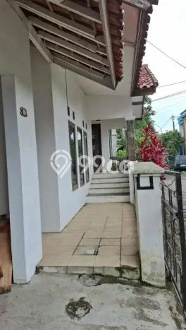Sewa Rumah Harga Terjangkau di Buah Batu Bandung dengan 3 Kamar Tidur Sewa Rumah Harga Terjangkau di Buah Batu Bandung dengan 3 Kamar Tidur