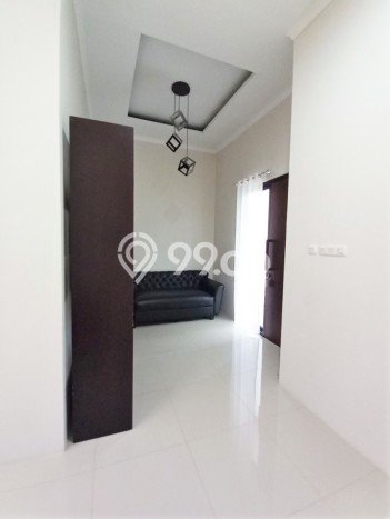 Rumah Mewah Dijual LT 153m2 di BSD, Tangerang Selatan Rumah Mewah Dijual LT 153m2 di BSD, Tangerang Selatan
