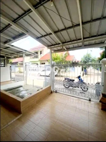 For Sale Rumah 6 Kamar Lokasi Strategis Nyaman dan Strategis di Ciputat Timur For Sale Rumah 6 Kamar Lokasi Strategis Nyaman dan Strategis di Ciputat Timur