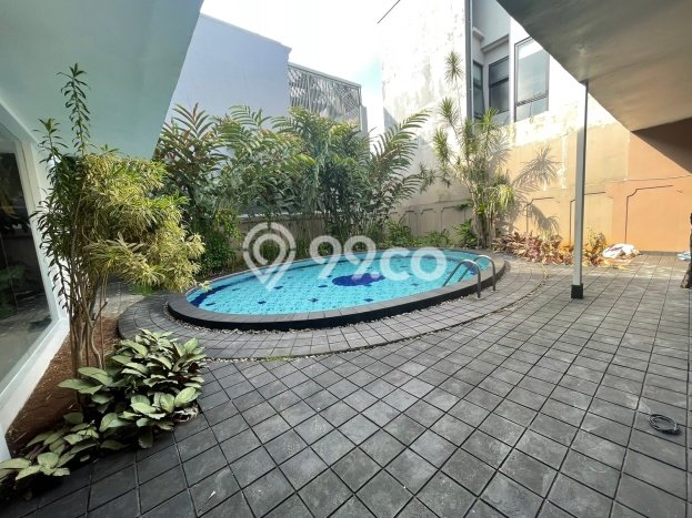 Rumah Luxury Modern Tanpa Renovasi di Pondok Indah Jakarta Selatan Rumah Luxury Modern Tanpa Renovasi di Pondok Indah Jakarta Selatan