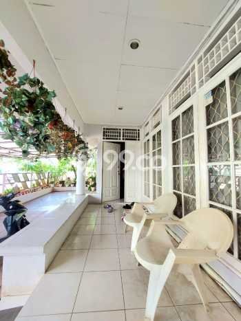 Dijual Rumah Luas Megah Dengan View Eksklusif di Bintaro, Tangerang Selatan Dijual Rumah Luas Megah Dengan View Eksklusif di Bintaro, Tangerang Selatan