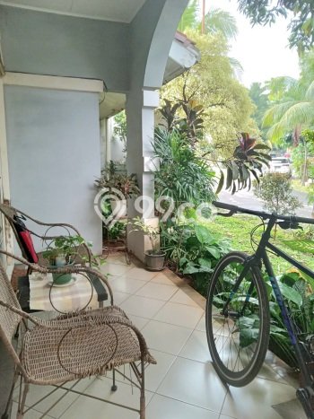 Rumah Luxury Modern Tanpa Renovasi di Bintaro Tangerang Selatan Rumah Luxury Modern Tanpa Renovasi di Bintaro Tangerang Selatan