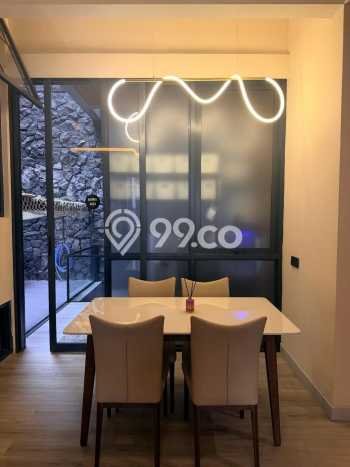 Hunian Mewah Siap Huni LT 112m2 di BSD, Tangerang Selatan Hunian Mewah Siap Huni LT 112m2 di BSD, Tangerang Selatan