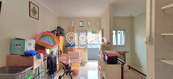 Dijual Rumah Strategis Bagus Punya 4 KT di BSD Tangerang Selatan SHM Dijual Rumah Strategis Bagus Punya 4 KT di BSD Tangerang Selatan SHM