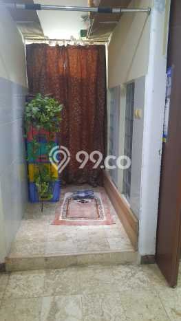 Dijual Rumah 4 Kamar Lokasi Ideal Bagus dan Strategis di Karang Tengah Dijual Rumah 4 Kamar Lokasi Ideal Bagus dan Strategis di Karang Tengah