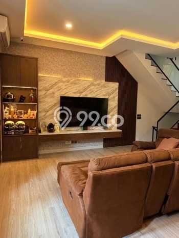 Hunian Mewah Siap Huni LT 112m2 di BSD, Tangerang Selatan Hunian Mewah Siap Huni LT 112m2 di BSD, Tangerang Selatan