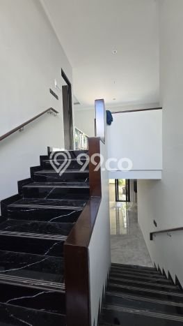 Dijual Rumah Mewah Exclusive di BSD, Tangerang Selatan Dijual Rumah Mewah Exclusive di BSD, Tangerang Selatan