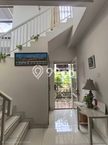 Ready to Use! Premium House LT 188m2 Desain Elegan di Bintaro Ready to Use! Premium House LT 188m2 Desain Elegan di Bintaro