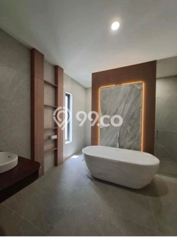 Hunian Eksklusif Siap Huni LT 375m2 di BSD, Tangerang Selatan Hunian Eksklusif Siap Huni LT 375m2 di BSD, Tangerang Selatan
